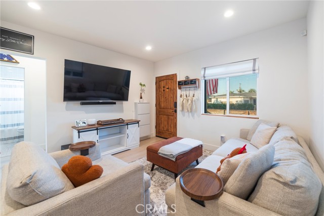 Detail Gallery Image 7 of 25 For 2350 249th St, Lomita,  CA 90717 - 2 Beds | 1 Baths