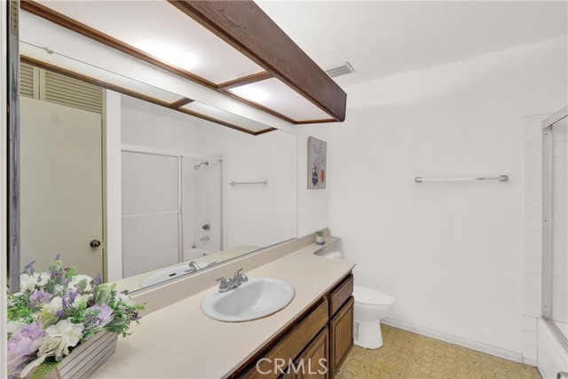 Detail Gallery Image 9 of 10 For 5036 Echo St #29,  Los Angeles,  CA 90042 - 2 Beds | 1/1 Baths