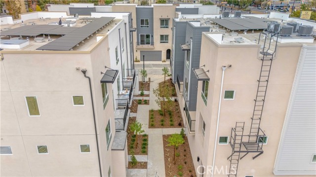 Detail Gallery Image 40 of 40 For 9419 1/2 N Sepulveda Blvd. #3,  North Hills,  CA 91343 - 2 Beds | 2/1 Baths