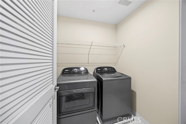 17539 Riverstone Court, Fountain Valley CA: https://media.crmls.org/medias/4258488a-bd77-4261-8517-5e13d243fbbb.jpg