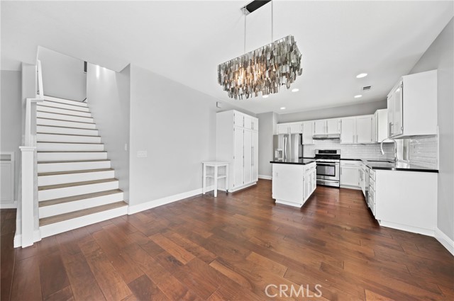 Detail Gallery Image 6 of 20 For 10016 Albee Ave, Tustin,  CA 92782 - 4 Beds | 3 Baths