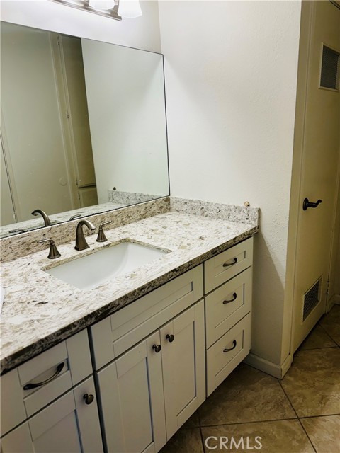 Detail Gallery Image 6 of 20 For 1750 E Ocean Bld #803,  Long Beach,  CA 90802 - 1 Beds | 1 Baths