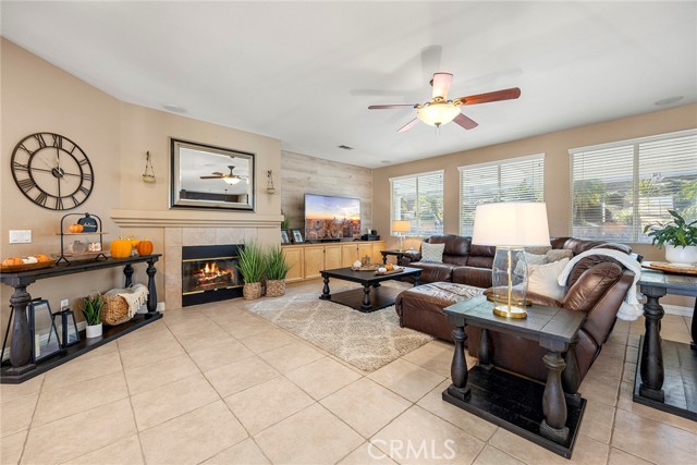 Detail Gallery Image 12 of 40 For 1826 Morfontaine Way, Corona,  CA 92883 - 3 Beds | 2 Baths