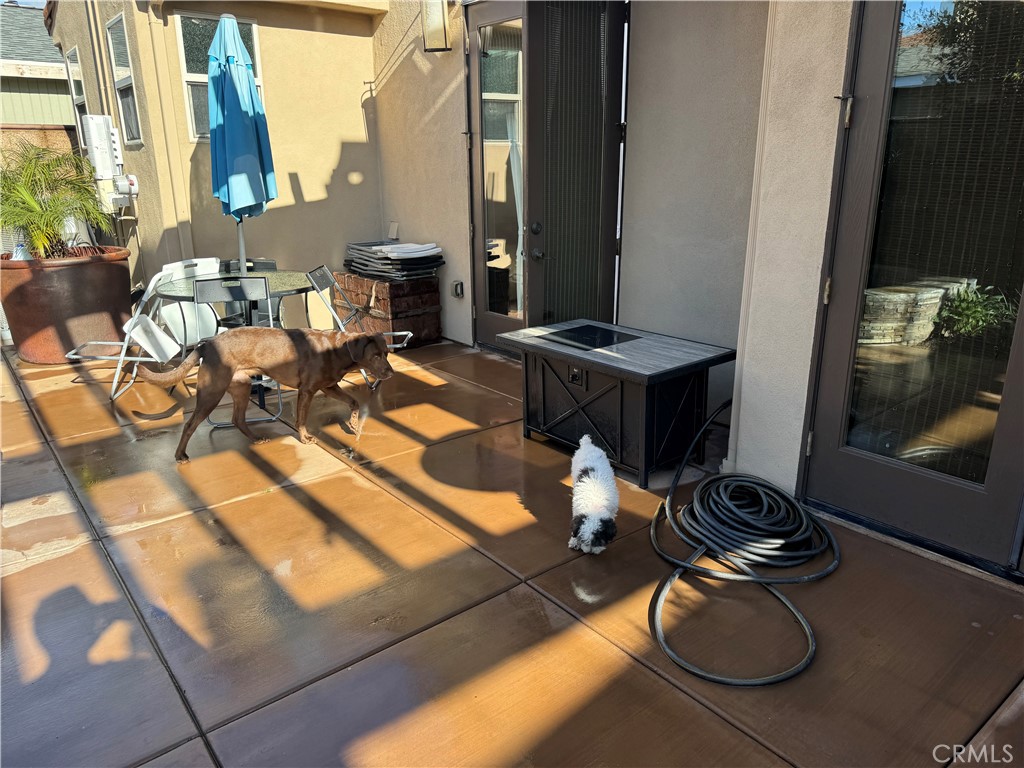 https://media.crmls.org/medias/425ada03-6e5b-4dfa-b789-532aad351666.jpg?preset=X-Large