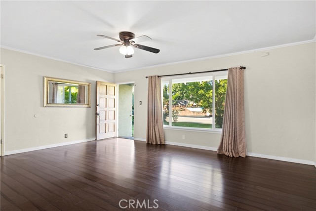 Detail Gallery Image 5 of 62 For 17806 Erwin St, Encino,  CA 91316 - 3 Beds | 2 Baths