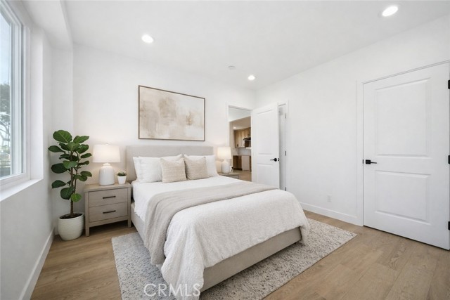 Detail Gallery Image 6 of 16 For 1106 W 74th St, Los Angeles,  CA 90044 - 7 Beds | 5 Baths