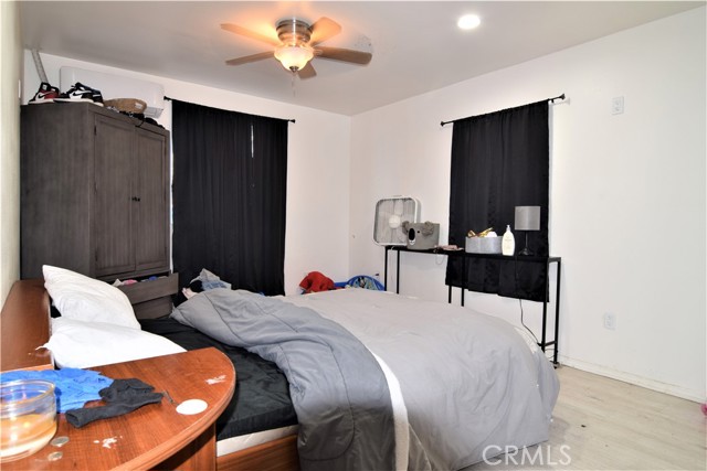 Detail Gallery Image 25 of 28 For 14807 Oro Grande, Sylmar,  CA 91342 - 5 Beds | 3 Baths