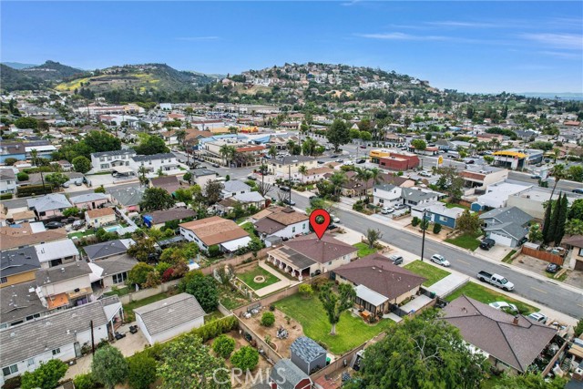 18531 E Pearl Avenue, Orange CA: https://media.crmls.org/medias/425b9267-bfe4-448e-a166-7c4dec7b89be.jpg