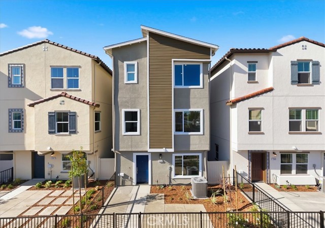 2544 Hepburn Street, South El Monte CA: https://media.crmls.org/medias/425baaad-b445-42ac-8569-c01fee4cea3b.jpg