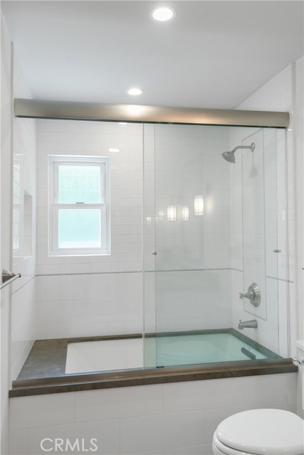 2105 N. Meadows Ave, Manhattan Beach, California 90266, 4 Bedrooms Bedrooms, ,3 BathroomsBathrooms,Residential,Sold,N. Meadows Ave,SB22064720