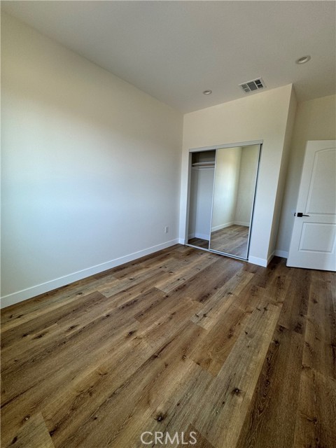 Detail Gallery Image 5 of 9 For 5881 Towne Ave #1/2,  Los Angeles,  CA 90003 - 4 Beds | 2 Baths