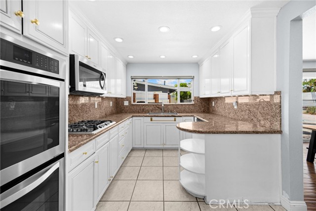 5345 Kenwood Avenue, Buena Park CA: https://media.crmls.org/medias/425dc9f0-d16c-400e-a359-b9377d2fb3fe.jpg