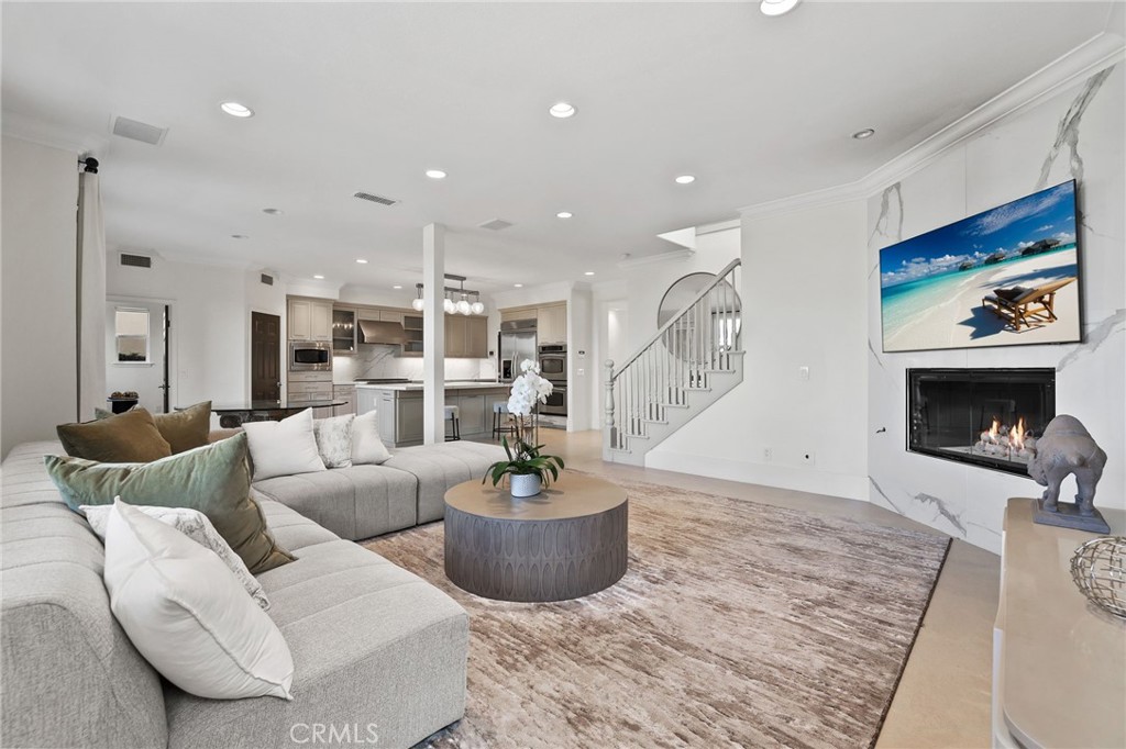 MLS #OC25222504 image #18