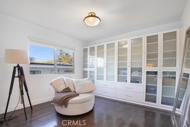 Detail Gallery Image 13 of 25 For 11023 Fruitland Dr #104,  Studio City,  CA 91604 - 3 Beds | 4 Baths