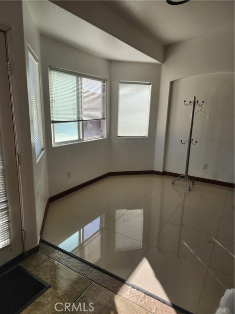 Detail Gallery Image 12 of 15 For 28455 Red Apple Rd, Menifee,  CA 92585 - 3 Beds | 2 Baths