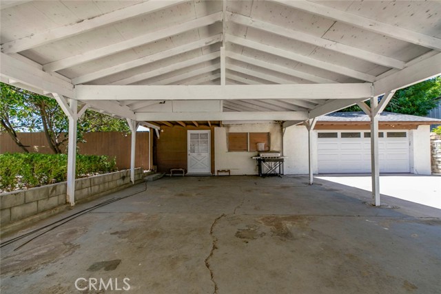 17800 Raymer Street, Sherwood Forest CA: https://media.crmls.org/medias/425fd860-af0a-464f-9eff-2b024326f6e3.jpg