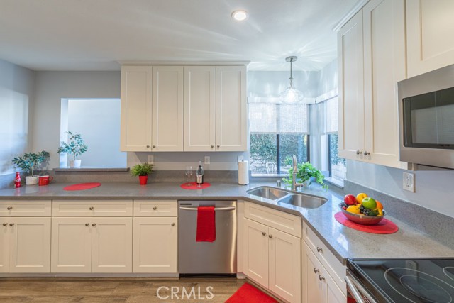 Detail Gallery Image 13 of 39 For 5002 E Atherton, Long Beach,  CA 90815 - 2 Beds | 2/1 Baths