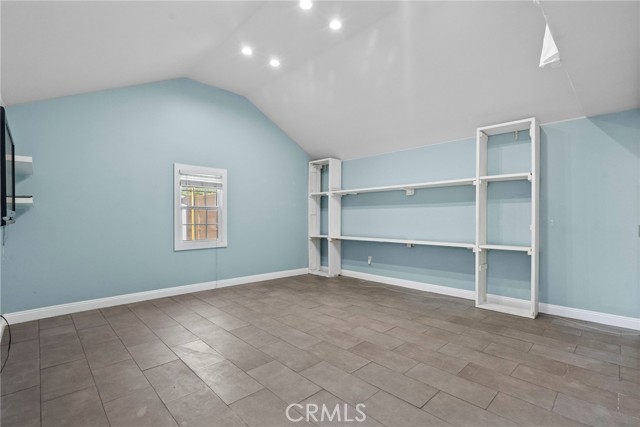 Detail Gallery Image 29 of 33 For 5752 Calhoun Ave, Sherman Oaks,  CA 91401 - 3 Beds | 2 Baths