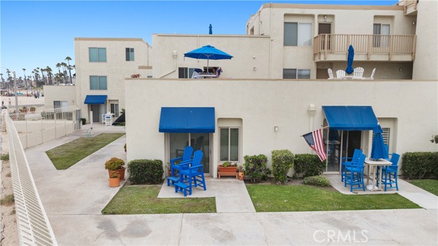 711 Pacific Coast, Huntington Beach CA: https://media.crmls.org/medias/42604841-420a-4a1d-ad5c-d5146fe2bc16.jpg