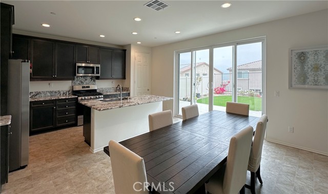 24011 Venture Way, Corona CA: https://media.crmls.org/medias/4261f8d6-b8ba-4564-9af2-cf1f170fdd7b.jpg
