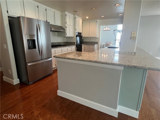 Detail Gallery Image 14 of 46 For 5075 Rockhampton Ct, Yorba Linda,  CA 92887 - 4 Beds | 3 Baths