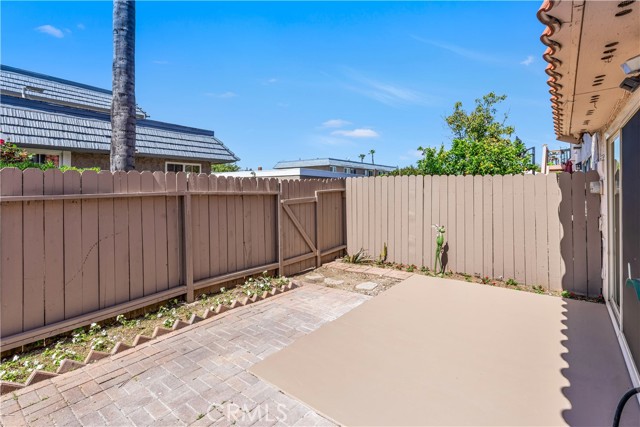 Detail Gallery Image 17 of 21 For 22902 Bonita Ln #1,  Lake Forest,  CA 92630 - 3 Beds | 2 Baths
