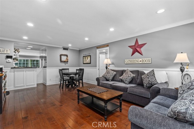 513 Loyola Drive, Placentia CA: https://media.crmls.org/medias/426310fa-6890-45ef-856c-ca71a9fa51af.jpg