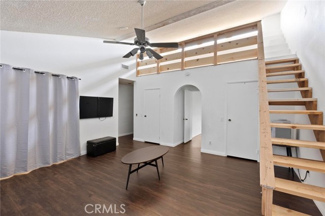 Detail Gallery Image 9 of 32 For 4496 Shetland Ln, Jurupa Valley,  CA 92509 - 3 Beds | 2 Baths