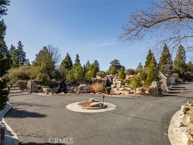 Detail Gallery Image 14 of 19 For 137 Mill Pond, Lake Arrowhead,  CA 92352 - – Beds | – Baths