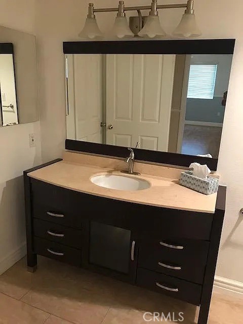 4501 Cedros Avenue, Sherman Oaks CA: https://media.crmls.org/medias/42646b4c-a1c7-4c4c-8181-ae33b97fa9a9.jpg
