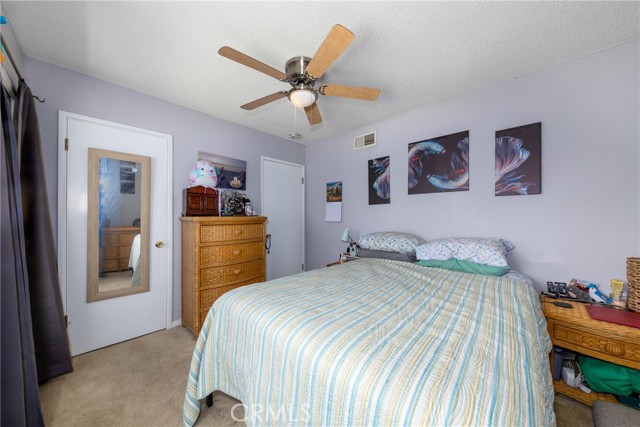Image 17 of 50 For 41825 Thornton Avenue