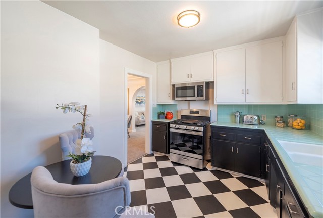 Detail Gallery Image 20 of 65 For 70 Roswell Ave, Long Beach,  CA 90803 - 4 Beds | 2 Baths