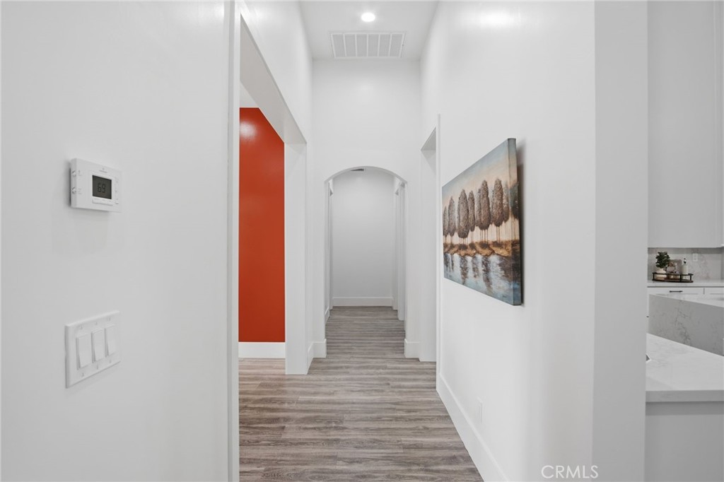 https://media.crmls.org/medias/42669582-dddb-41f4-b4f3-d6193e928b0c.jpg?preset=X-Large