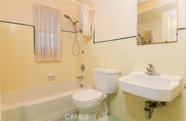 Detail Gallery Image 35 of 39 For 1805 N Central, Los Angeles,  CA 90059 - 4 Beds | 2 Baths