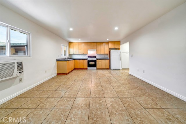 Detail Gallery Image 5 of 16 For 6735 Elmer Ave #12,  North Hollywood,  CA 91606 - 1 Beds | 1 Baths
