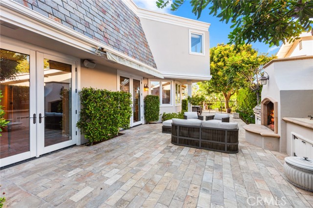 Detail Gallery Image 25 of 65 For 8 Rue Verte, Newport Beach,  CA 92660 - 3 Beds | 3/1 Baths
