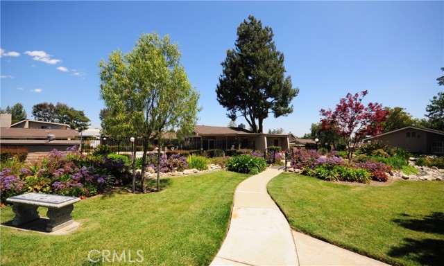 Detail Gallery Image 3 of 38 For 1635 Carmel Cir, Upland,  CA 91784 - 2 Beds | 1/1 Baths