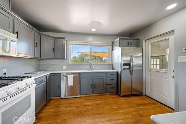 Detail Gallery Image 10 of 25 For 841 Turquoise Dr, Arroyo Grande,  CA 93420 - 3 Beds | 2 Baths