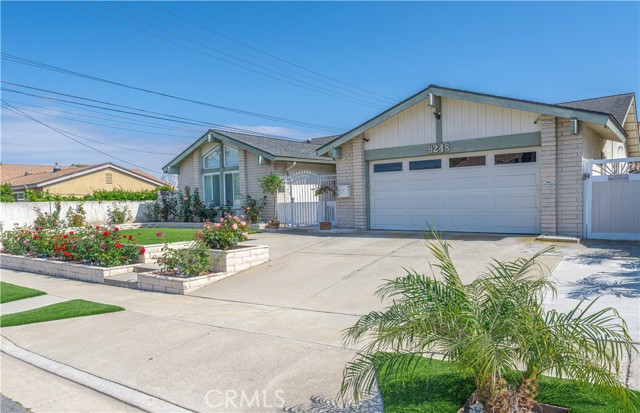 Detail Gallery Image 2 of 47 For 9248 Jasmine Ave, Fountain Valley,  CA 92708 - 4 Beds | 2 Baths