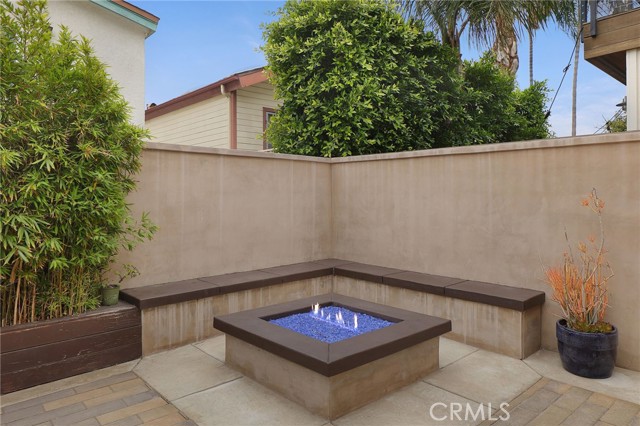 2025 Prospect Avenue, Hermosa Beach CA: https://media.crmls.org/medias/42693942-1067-4b8e-949e-2f40ddc7db10.jpg