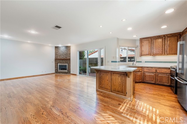 Detail Gallery Image 9 of 34 For 4425 E 5th a,  Long Beach,  CA 90814 - 3 Beds | 2/1 Baths