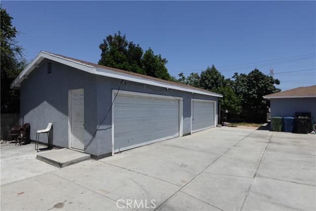 6910 CHANSLOR Avenue, Bell CA: https://media.crmls.org/medias/426a991a-4438-4e44-8993-f84076df5874.jpg