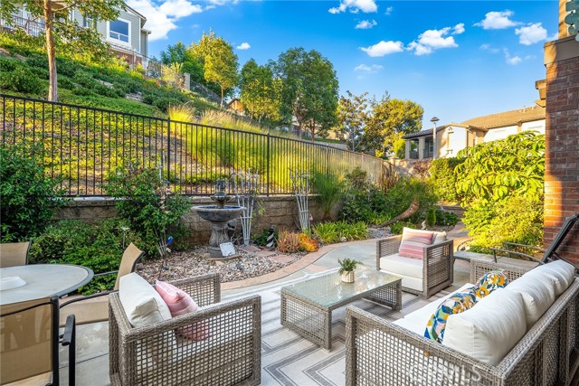 Detail Gallery Image 35 of 38 For 18979 Pelham Way, Yorba Linda,  CA 92886 - 3 Beds | 3/1 Baths