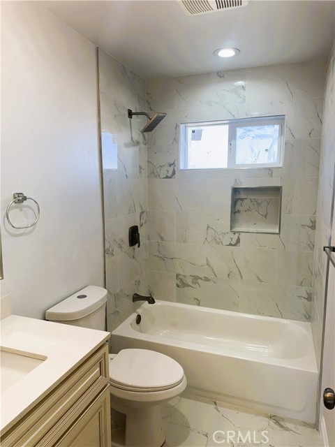 Detail Gallery Image 8 of 14 For 8401 Eucalyptus Ave, California City,  CA 93505 - 4 Beds | 2 Baths