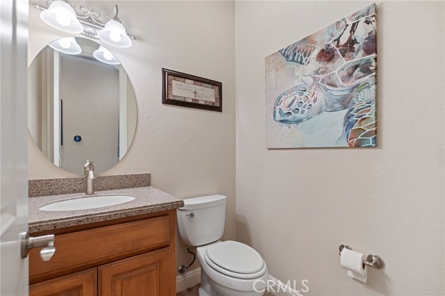 Detail Gallery Image 29 of 73 For 14260 Chinook Rd, Apple Valley,  CA 92307 - 5 Beds | 5/3 Baths