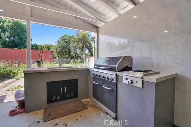 Detail Gallery Image 37 of 58 For 15330 Hart St, Van Nuys,  CA 91406 - 4 Beds | 4 Baths