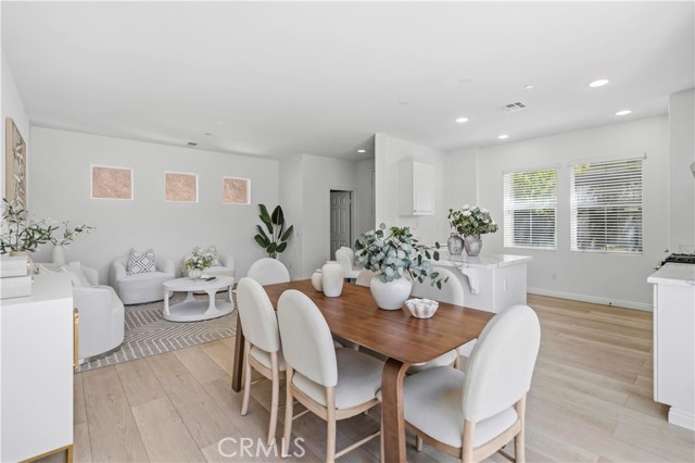 Detail Gallery Image 23 of 60 For 7038 Village, Corona,  CA 92880 - 3 Beds | 2/1 Baths