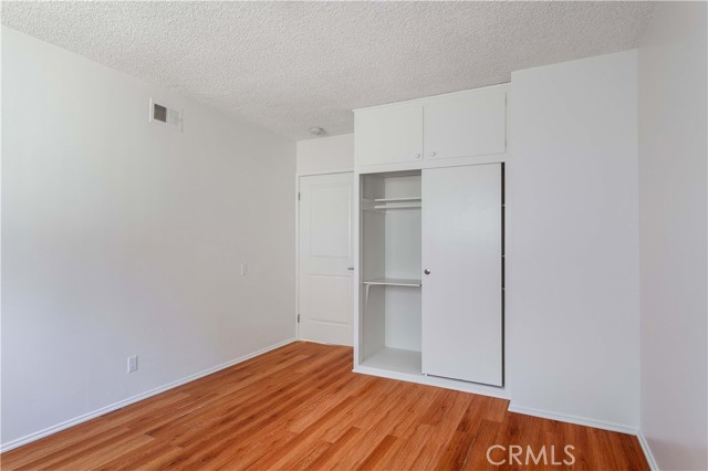 Detail Gallery Image 27 of 33 For 1549 Thompson Ave, Glendale,  CA 91201 - 4 Beds | 2 Baths