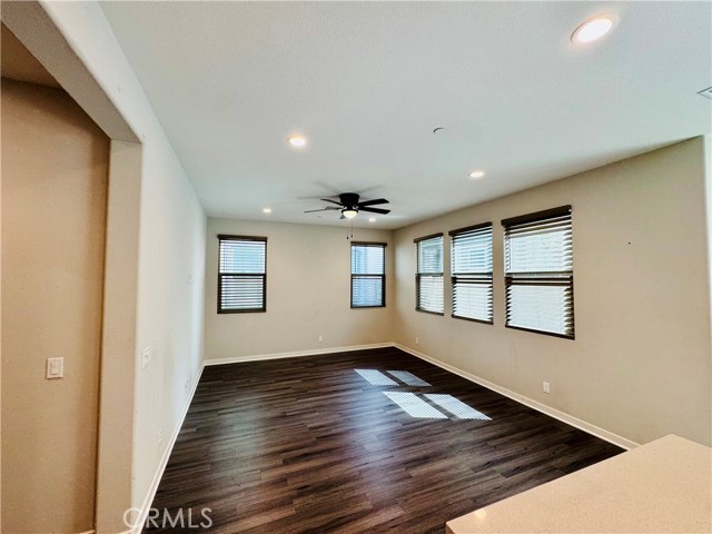 7457 Channel View Street, Chino CA: https://media.crmls.org/medias/426d122f-828f-4acb-8a2f-12c522ee100c.jpg