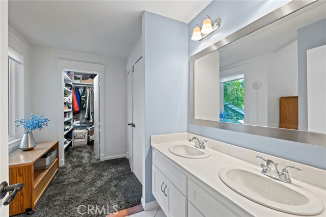 56 Ashbrook, Irvine CA: https://media.crmls.org/medias/426da6f5-24c1-4132-8e98-db58415c246c.jpg